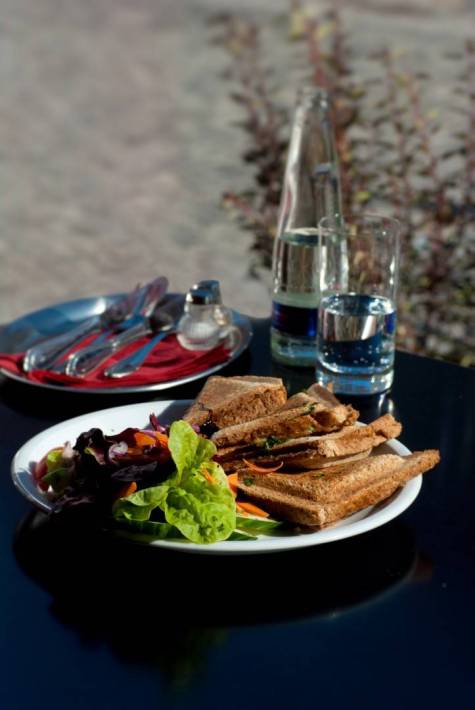 SCHIERSTADT_0245_SNACKS_Schinken_Kaese_Toast_mit_Salat_001_B_original
